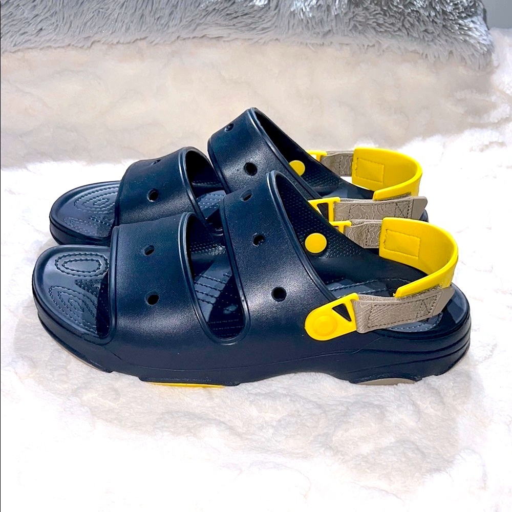 CROCS Men Deep Navy and Yellow All-Terrain Sandals Size 13 Iconic Crocs Comfort